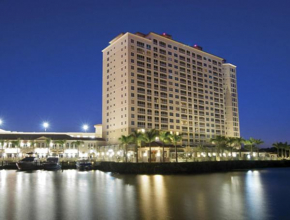Luxurious Cape Coral Suite with on-site Marina - 3 Nights - Two Bedroom #1